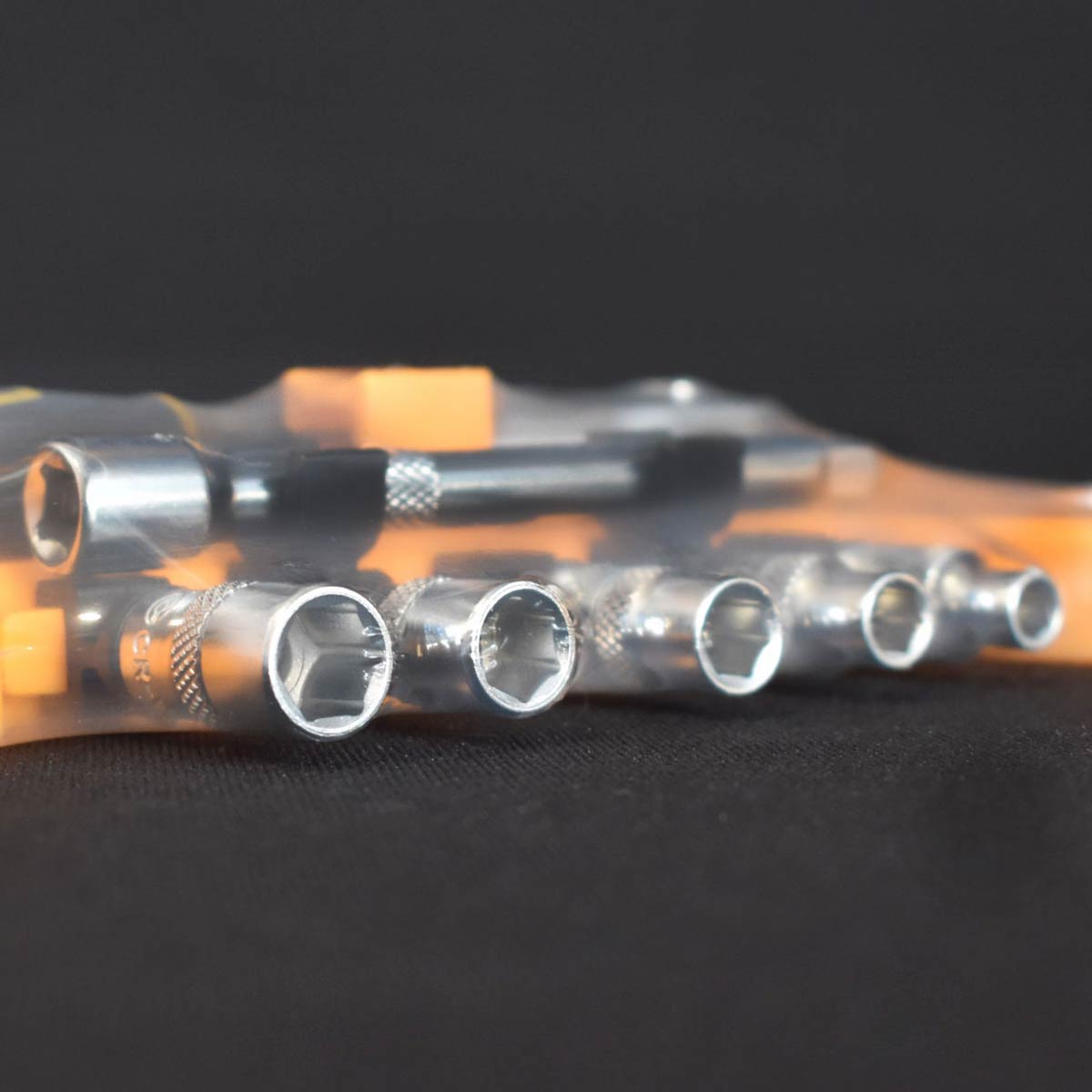 HKTS12122 - JEU DE 12 DOUILLES ACIER AU CRV 50BV30 INGCO Maroc